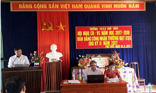 Anh 1 hoi nghi.jpg