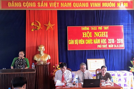 A2 Hoi nghi.jpg